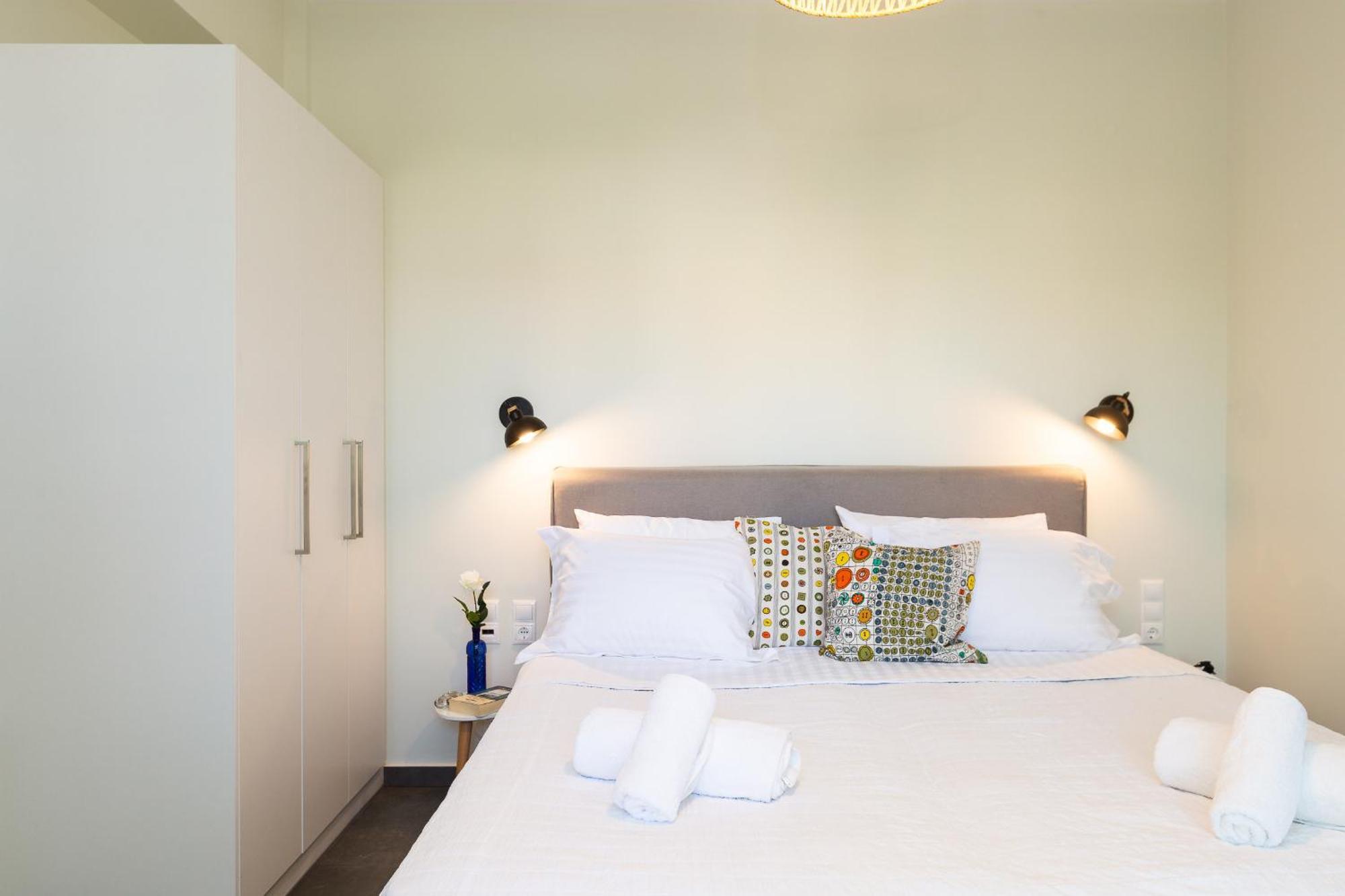 Nisos Villa, Pool & Heated Spawhirlpool, Walking To Beach, By Thinkvilla Sfáka Exteriör bild