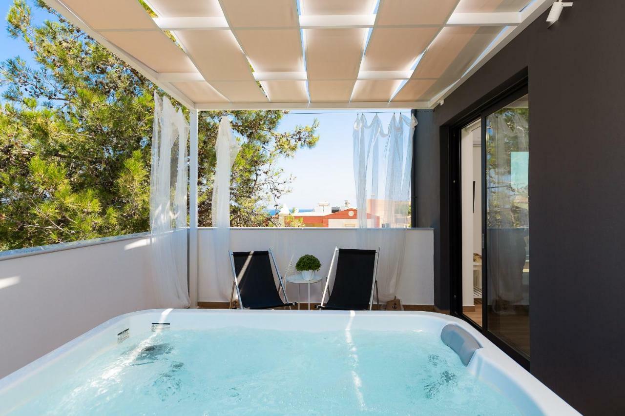 Nisos Villa, Pool & Heated Spawhirlpool, Walking To Beach, By Thinkvilla Sfáka Exteriör bild